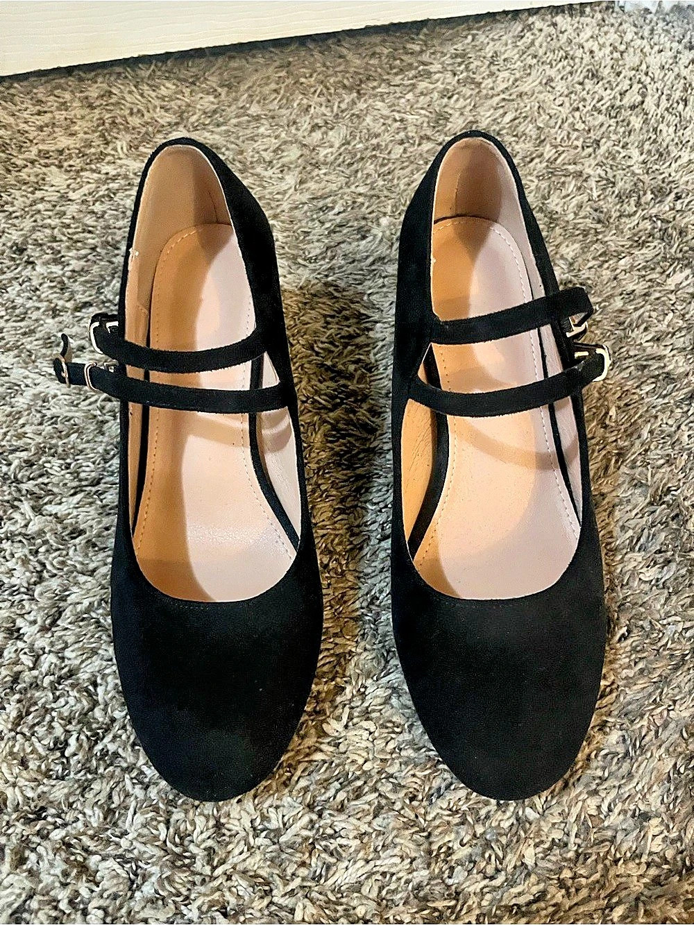 Black Mary Jane Heels Like New